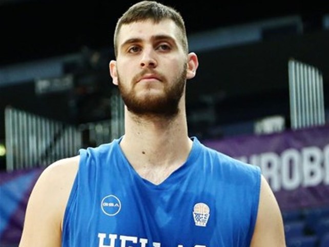 Ντύνεται ξανά στα πράσινα ο Παπαγιάννης