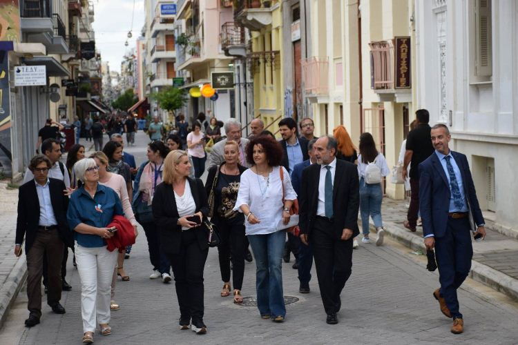 Βόλτα στην Πάτρα αυτοδιοικητικών από Γαλλία, Ισπανία, Πορτογαλία, Ιταλία, Μαρόκο, Τυνησία και Αλβανία! ΦΩΤΟ