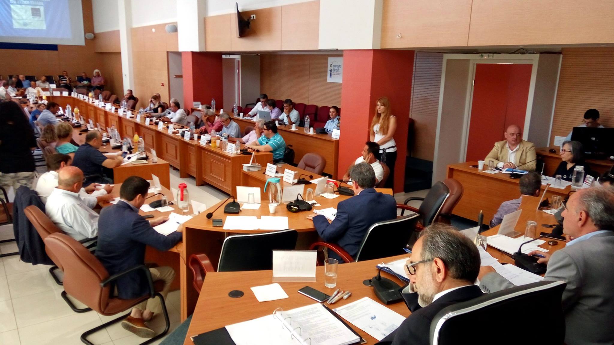 Οδική ασφάλεια: Ανησυχητικά τα στοιχεία έρευνας που παρουσιάστηκαν στο Περιφερειακό Συμβούλιο