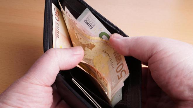 Πάτρα: Μπούκαρε σε πιτσαρία και ξάφρισε υπάλληλο