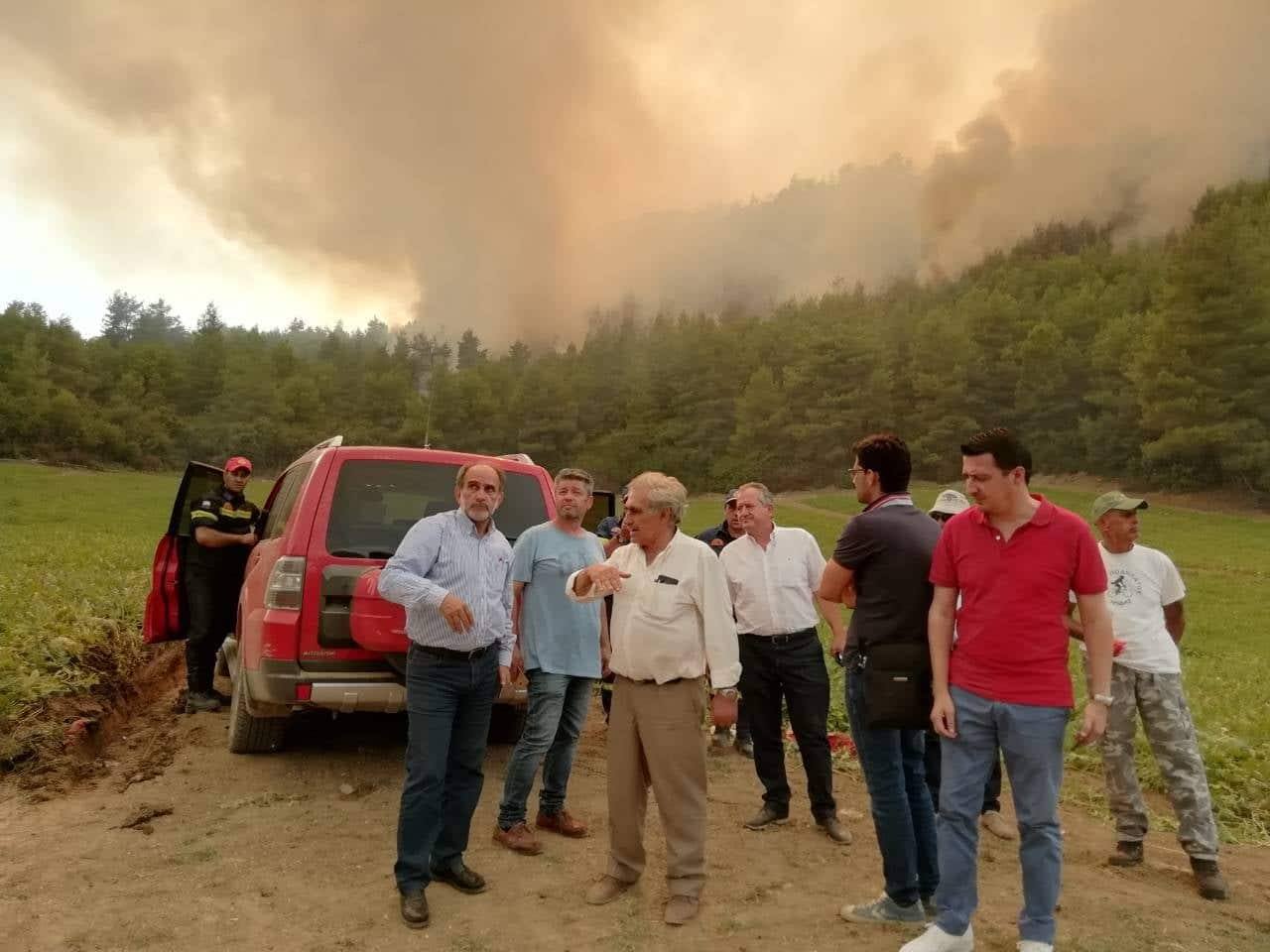 Κατσιφάρας: "Ανησυχούμε από αλλεπάλληλες πυρκαγιές στο ίδιο γεωγραφικό σημείο" - Επιστολή του Περιφερειάρχη στον Αρχηγό του Πυροσβεστικού Σώματος