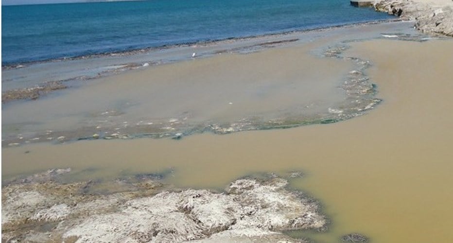 Πάτρα: Ξενοδοχείο έριχνε λύματα στη θάλασσα - Αύριο η δίκη