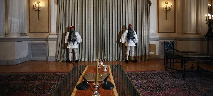 Ξεκινά η ορκωμοσία των νέων υπουργών στο Προεδρικό - Δείτε live