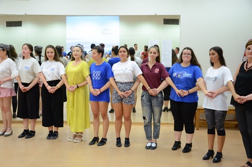 Κινέζικη αντιπροσωπεία στην αίθουσα του χορευτικού του Δήμου Πατρέων