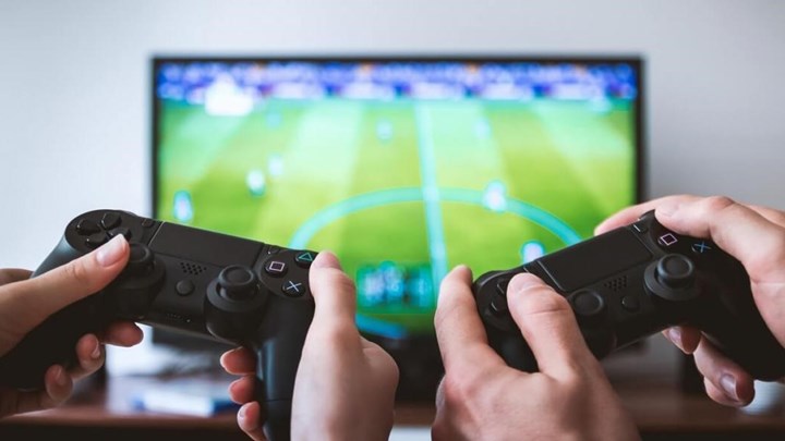 Μωρό 5 μηνών πνίγηκε στην μπανιέρα - Ο πατέρας του έπαιζε βιντεοπαιχνίδια