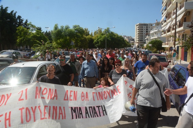 Πάτρα: Παρών ο Πελετίδης στην κινητοποίηση των εργαζομένων του Δήμου στον ΟΑΕΔ - ΦΩΤΟ