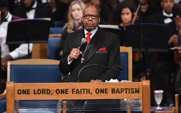 Ο επικήδειος λόγος για την Αρίθα Φράνκλιν ήταν «προσβλητικός και απεχθής», δηλώνει η οικογένειά της