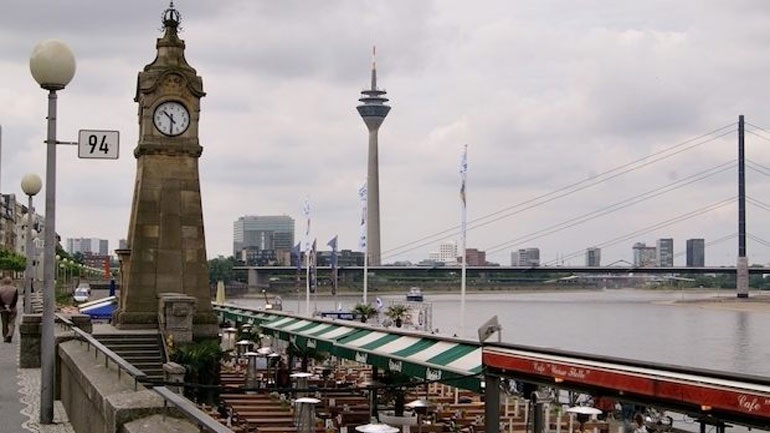 Γερμανία: Ελλείψει βροχής, η στάθμη του Ρήνου βρίσκεται στο χαμηλότερο σημείο που έχει φθάσει ποτέ