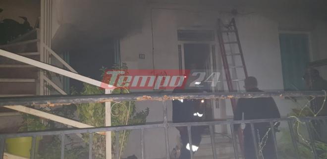 Πάτρα: Φωτιά σε σπίτι στην Αρόη - Στο νοσοκομείο ένας άνδρας - Ήταν κλειδωμένος για τρεις ημέρες - ΦΩΤΟ και ΒΙΝΤΕΟ