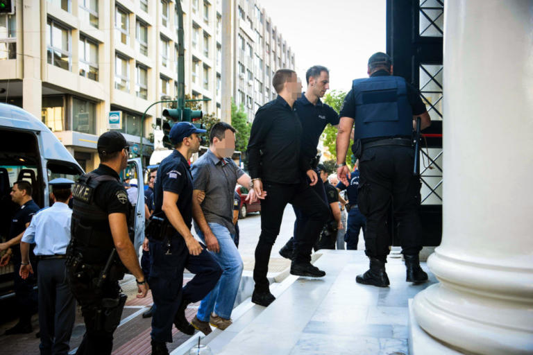 Πάτρα: Κανονικά σήμερα η δίκη Χέντερσον - Απολογούνται οι κατηγορούμενοι