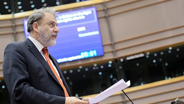 Νότης Μαριάς στο Ευρωκοινοβούλιο: Κάτω τα χέρια από τις συντάξεις - ΒΙΝΤΕΟ