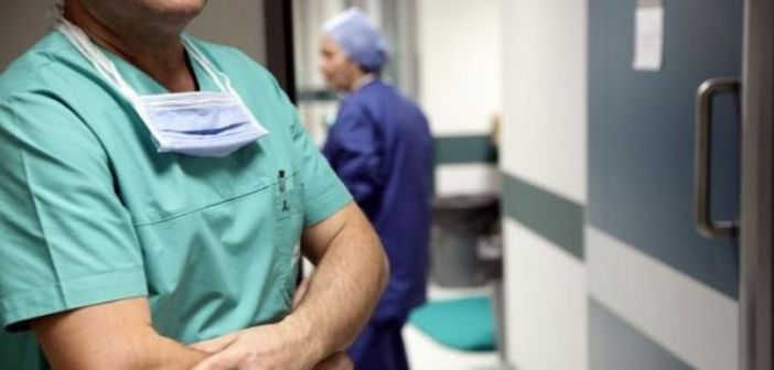 Αναστολή καθηκόντων και ΕΔΕ για τον γιατρό που συνελήφθη στο Μεσολόγγι