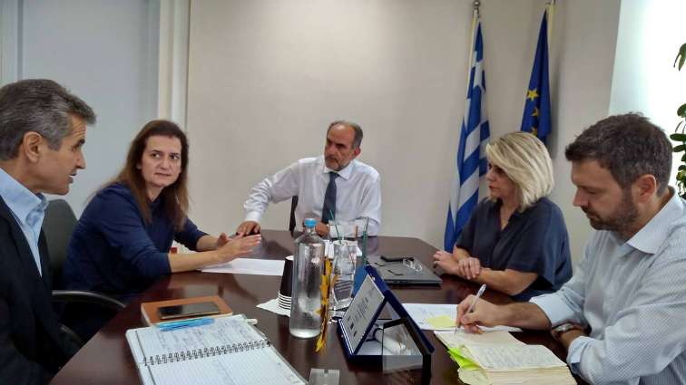 Πάτρα: Η Περιφέρεια "βάζει" πλάτη για την αναβάθμιση του Καραμανδανείου - Συνάντηση Κατσιφάρα - Διοικήτριας