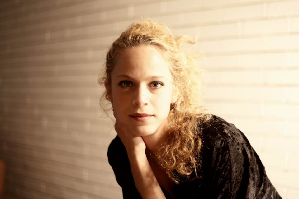 Έλλη Τρίγγου: Η Πατρινή ηθοποιός δεν έχει ... τηλεόραση!