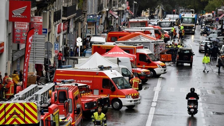 Ένας ακόμη νεκρός ανασύρθηκε από τα ερείπια δύο κτηρίων στη Μασσαλία