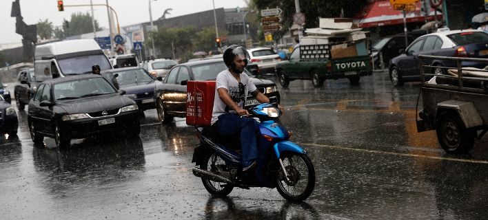 Πίεση, κούραση, κίνδυνος, άνθρωποι που "έσβησαν" στο δρόμο ... Η σκληρή καθημερινότητα του Ντελιβερά - Αληθινό περιστατικό στην Πάτρα "μαχαιριά" στην καρδιά...