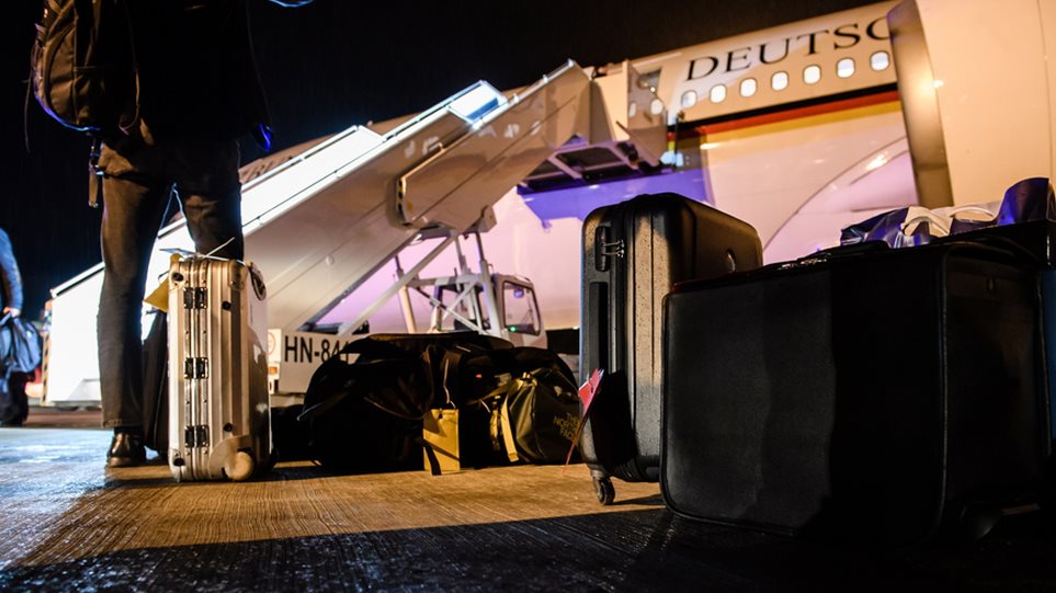 Θρίλερ με το αεροσκάφος της Μέρκελ: Εγκληματική ενέργεια πίσω από τη βλάβη;