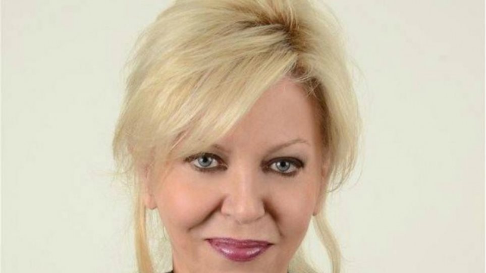 Σεμίνα Διγενή: Κυκλοφόρησε το πρώτο της βιβλίο