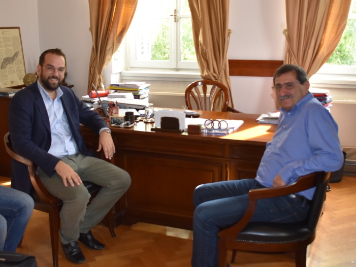 Συνάντηση Κώστα Πελετίδη με τον υποψήφιο Περιφερειάρχη Νεκτάριο Φαρμάκη