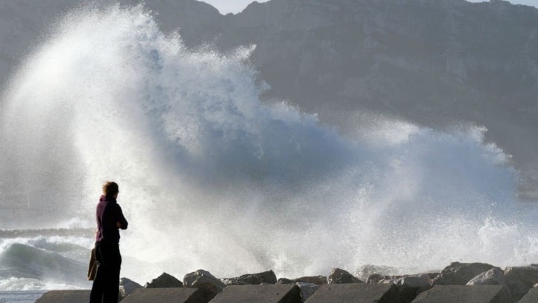 Γαλλία: Σε κόκκινο συναγερμό λόγω ισχυρών ανέμων η Κορσική