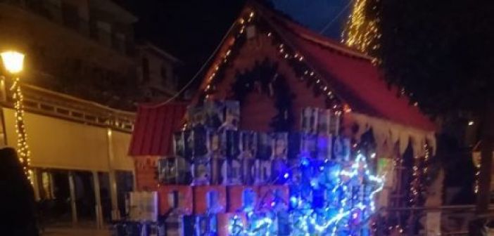 «Δέντρο από γάλα» και στη Ναύπακτο