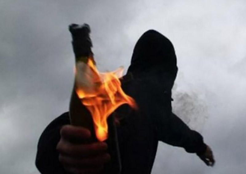 Κέρκυρα: Μολότοφ στο σπίτι και το αυτοκίνητο αντιδημάρχου