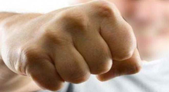 Πάτρα: Επεισόδιο μεταξύ νεαρών στην πλατεία Γεωργίου - Πιάστηκαν στα χέρια