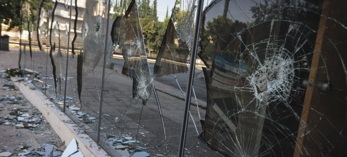 Επίθεση Ρουβίκωνα στο δημαρχείο Αλίμου