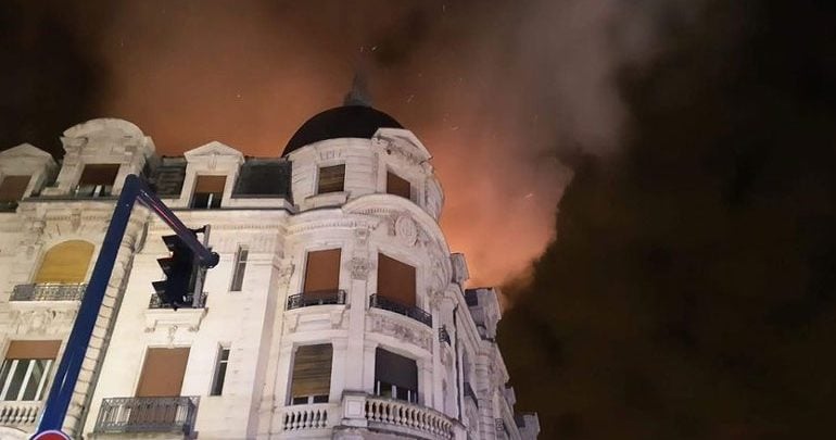 Γαλλία: 19 τραυματίες από πυρκαγιά σε πολυκατοικία στην Τουλούζη