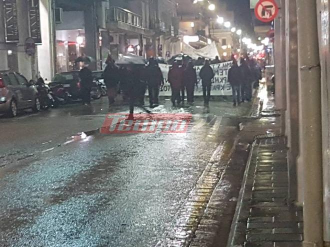 Υπό βροχή οι εκδηλώσεις μνήμης για τον Νίκο Τεμπονέρα στην Πάτρα- ΦΩΤΟ- ΒΙΝΤΕΟ