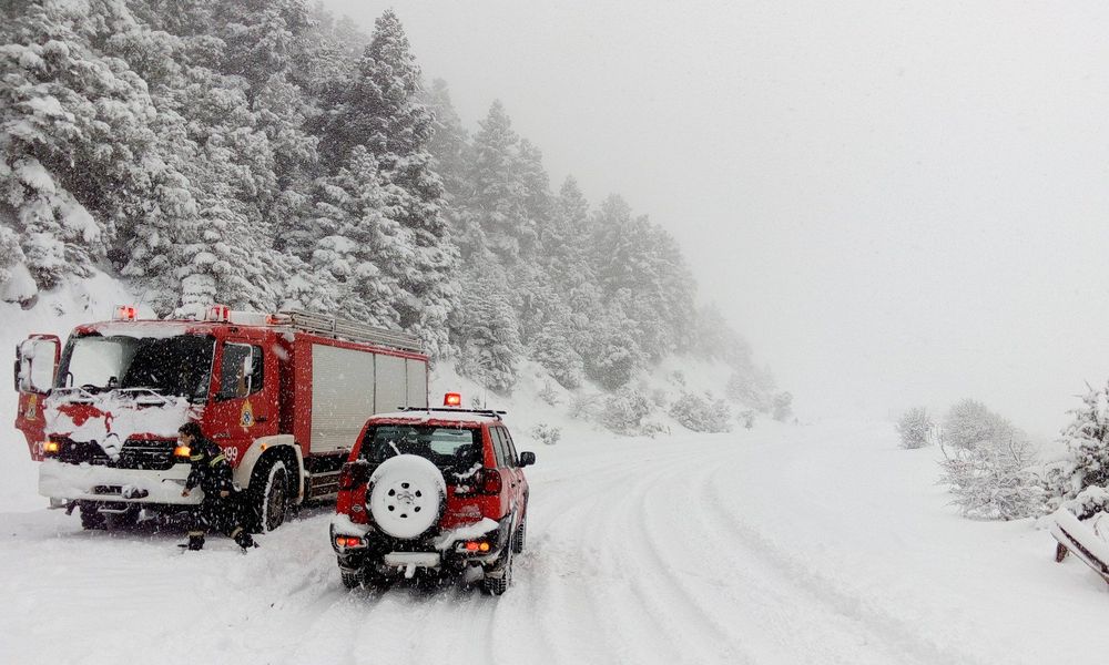 Στον πάγο όλη η Ελλάδα- Που έχει απαγορευθεί η κυκλοφορία- Η πρόγνωση για σήμερα - Κοντά στο μηδέν οι θερμοκρασίες στη Δυτική Ελλάδα