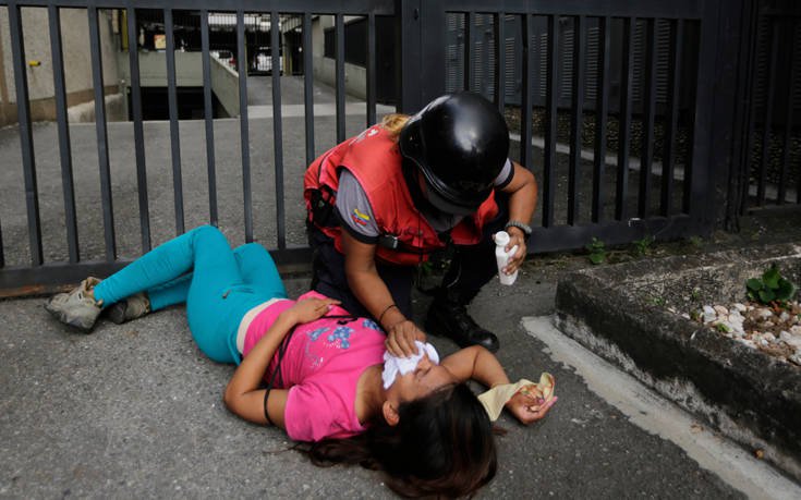 Βενεζουέλα: Ματωμένη αναταραχή με κλίμα εμφυλίου και νεκρούς