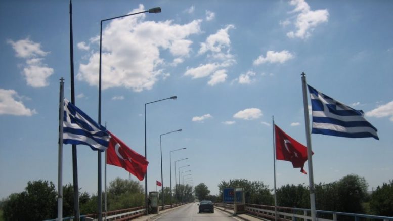 Για κατασκοπεία κατηγορούνται Έλληνας Στρατιωτικός και 25χρονος Άγγλος στον Έβρο