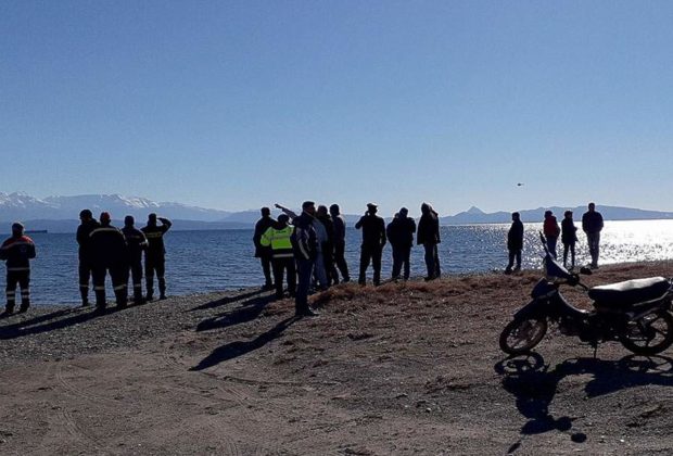 Ξεκινούν και πάλι οι έρευνες για τον άτυχο πιλότο που έπεσε στην θάλασσα, ανοικτά του Μεσολογγίου- Όλοι ελπίζουν σε ένα θαύμα!