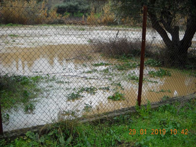 Νέο "χτύπημα" στη δυτική Αχαΐα από την κακοκαιρία - Πλημμύρισαν καλλιέργειες - "Αγρίεψε" το ρέμα Μαλιαγκού - Λασπόνερα μπήκαν σε αυλές - ΒΙΝΤΕΟ και ΦΩΤΟ