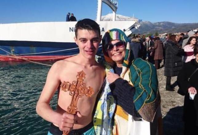 Πάτρα: Για τρίτη φορά μαθητής πιάνει το Σταυρό στο Ρίο