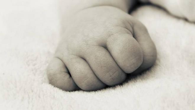 Κρήτη: Ξύπνησαν και βρήκαν νεκρό το παιδί τους