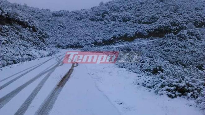 "Παγοδρόμιο" το οδικό δίκτυο στα ορεινά της Δυτικής Αχαΐας - Σφοδρή χιονόπτωση - ΦΩΤΟ - ΒΙΝΤΕΟ