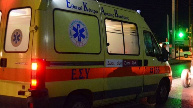 Γυναίκα έπεσε από μπαλκόνι πολυκατοικίας