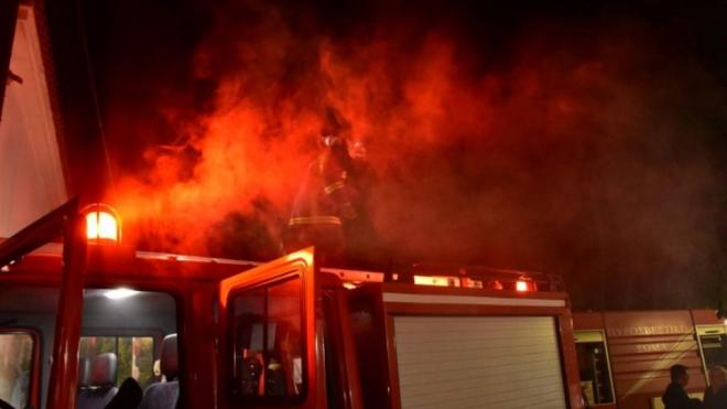 Πάτρα: "Φούντωσε" καμινάδα στην Οβρυά!