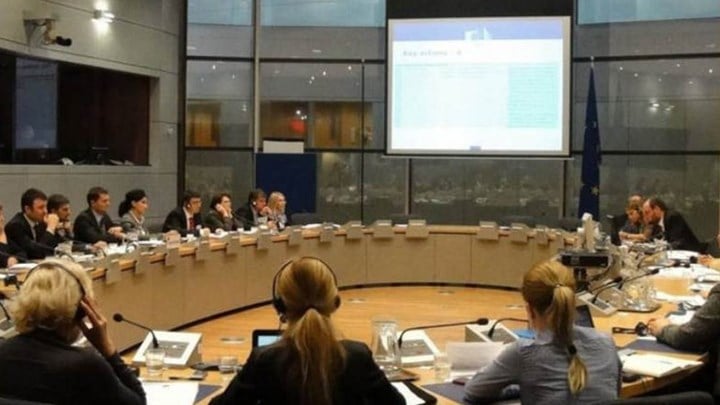 EuroWorking Group: Ενστάσεις για κόκκινα δάνεια και κατώτατο μισθό