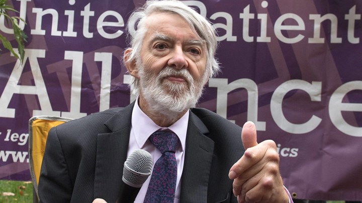 Έφυγε από τη ζωή το ιστορικό στέλεχος των Εργατικών Πολ Φλιν