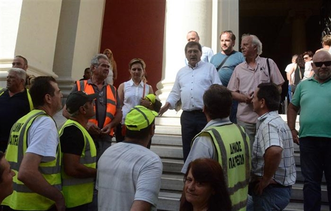 Πάτρα: Αύριο συγκέντρωση συμβασιούχων του Δήμου στα Δικαστήρια