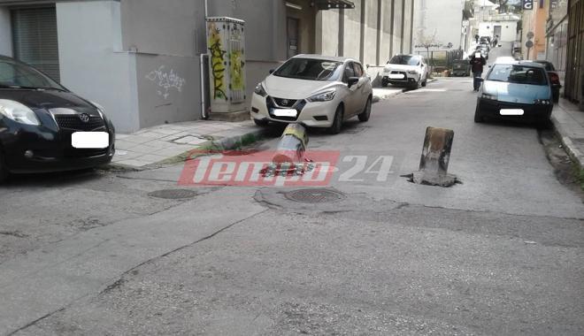 Πάτρα: Τους "εμπόδιζαν" τα κολονάκια και ...τα έσπασαν - ΦΩΤΟ