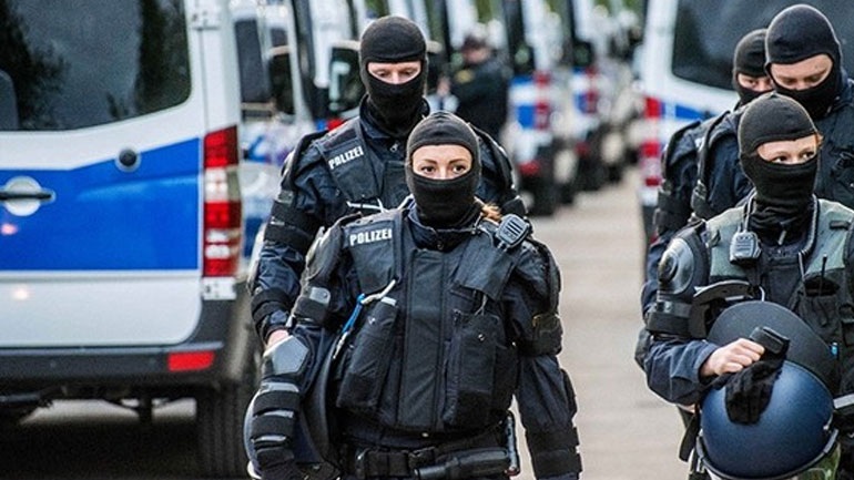 Συναγερμός στη Γερμανία: Εκκενώθηκαν δημαρχεία λόγω απειλών