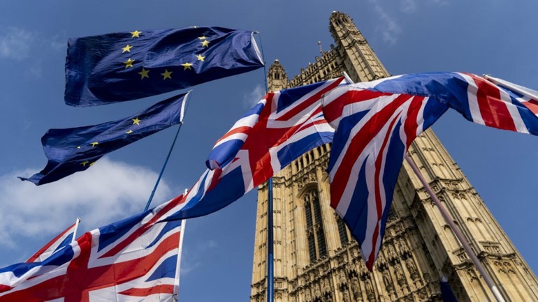 Brexit: Απειλές από ακροδεξιούς δέχονται μέλη του κοινοβουλίου που τάσσονται υπέρ της παραμονής στην Ε.Ε.