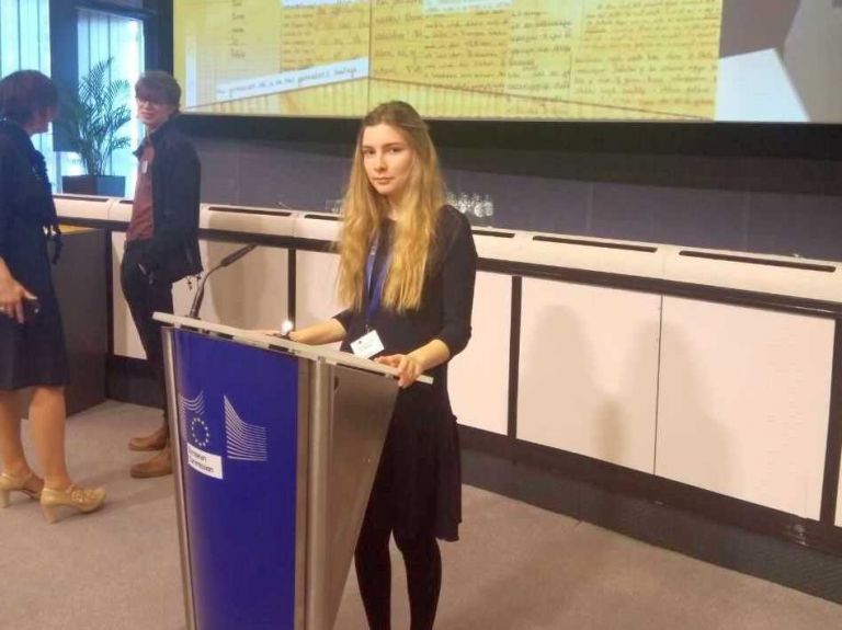 Ελισάβετ Τσαγκάρη – Ντυμπάλσκα: Η 17χρονη Πατρινή μαθήτρια νικήτρια στον διαγωνισμό «Juvenes Translatores» - Σημαντική Ευρωπαϊκή διάκριση για τη χώρα