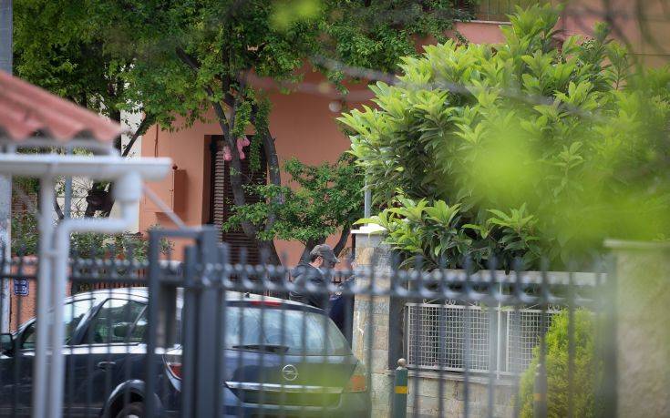 Χαλάνδρι: Με κλεμμένη καραμπίνα σκότωσε το παιδί του ο 27χρονος - Δεν άντεξαν ούτε οι Αστυνομικοί - Έβγαιναν έξω κλαίγοντας ΒΙΝΤΕΟ