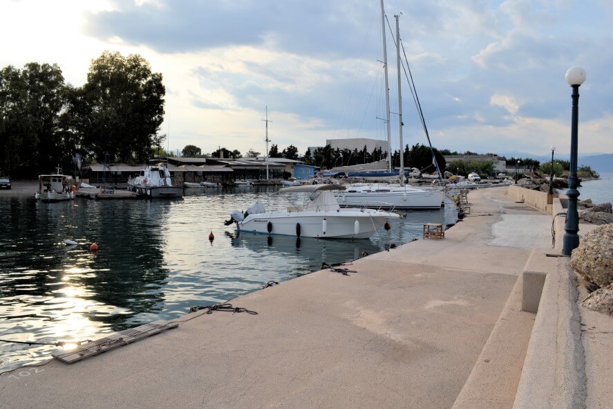 Προσάραξε σκάφος στο Ναυτικό Όμιλο Αιγίου