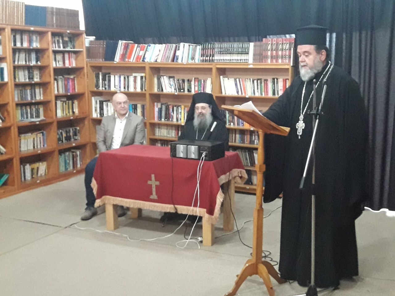 Σε ιδρύματα της Πάτρας ο Μητροπολίτης κ. Χρυσόστομος